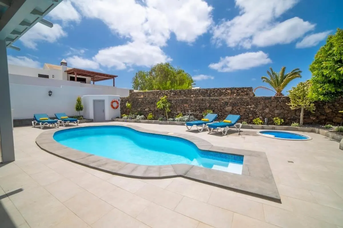 Villa Whitney Puerto del Carmen  Hiszpania