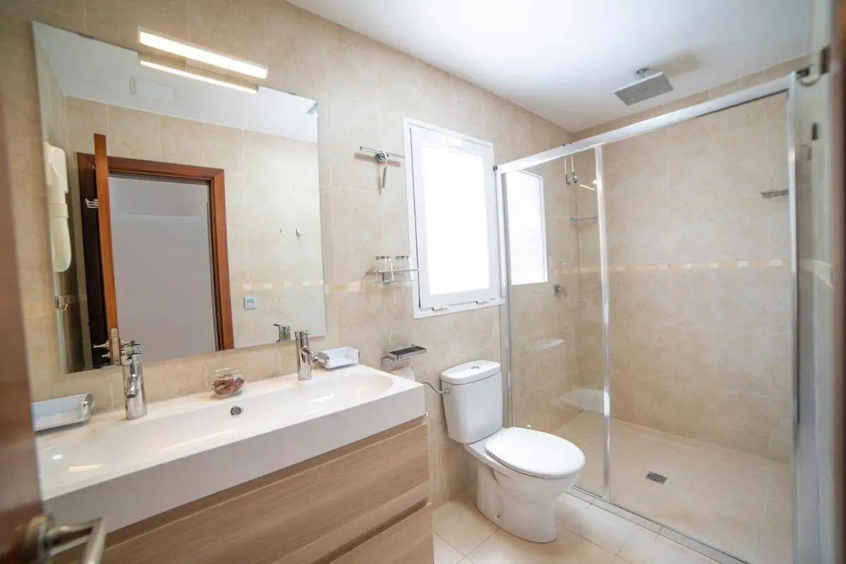Villa Whitney Puerto del Carmen  0*, Puerto del Carmen (Lanzarote)
